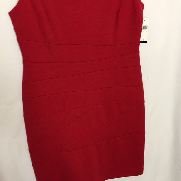 NWT Gorgeous Red Dress!! - Picture 3 of 10